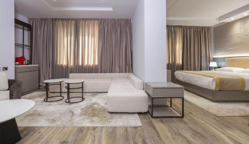 Junior Suite