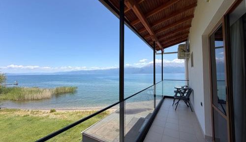 Triple Room with Lake View