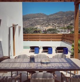 Dionysos Beach Villas