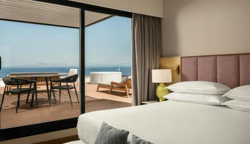 Penthouse One-Bedroom Suite with Sea View