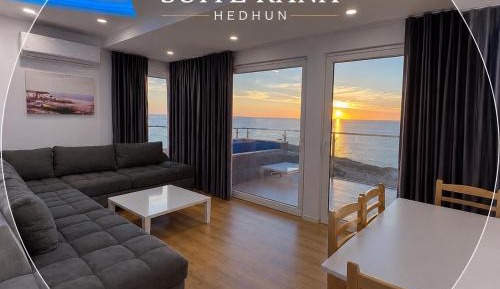 Deluxe Suite with Sea View