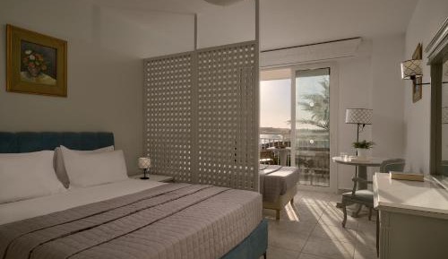Double or Twin Room with Side Sea View