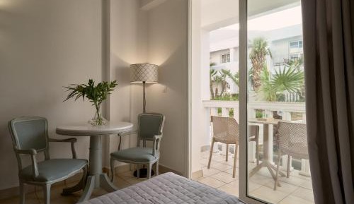 Double or Twin Room with Garden View