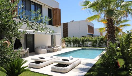 Superior Villa