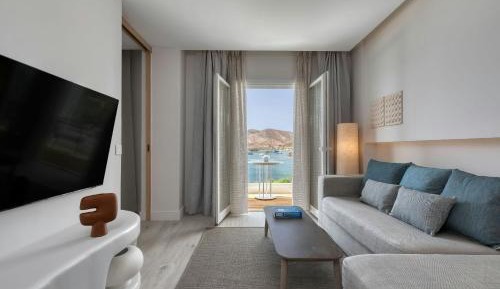  Aegean One-Bedroom King Suite with Sofa Bed and Sea View