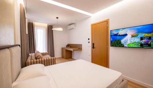 Double Room with Pool View