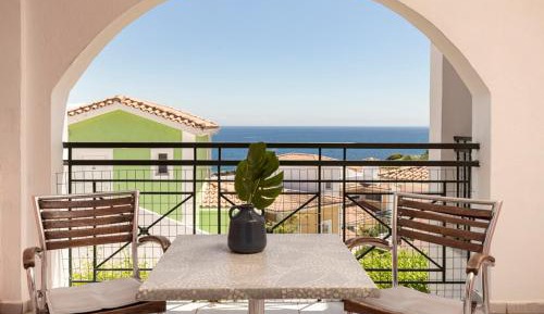 Family Room with Side Sea View