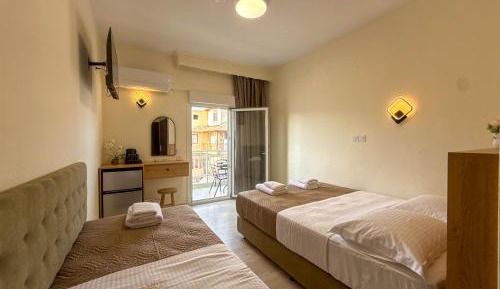 Deluxe Triple Room with Sea View