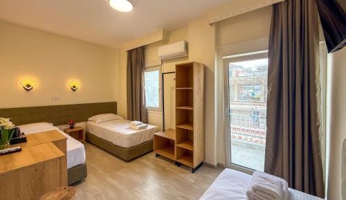 Deluxe Triple Room with Sea View