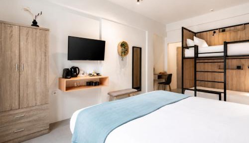 Premium Quadruple Room