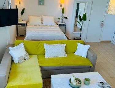 Deluxe Family Suite