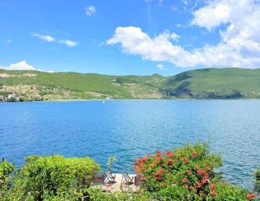 Double Room with Lake View