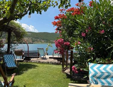 Double or Twin Room with Lake View