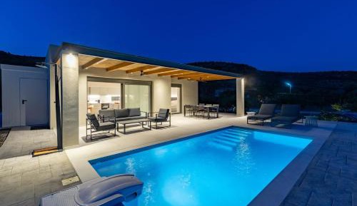One-Bedroom Villa