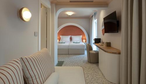 Junior Suite with Balcony