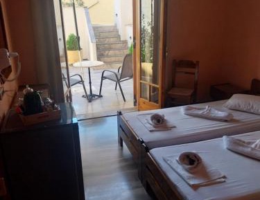 Standard Twin Room with Garden View