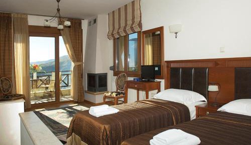 Studio Apartment with Balcony