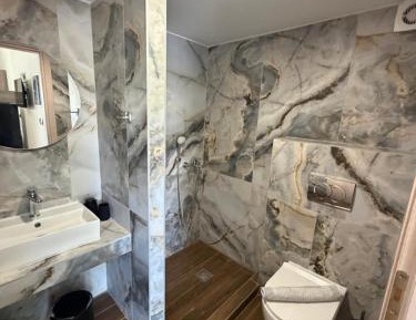 Apartment - Split Level