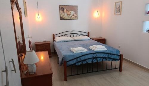 Studio with Sofa Bed