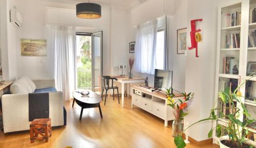 Superior One-Bedroom Apartment