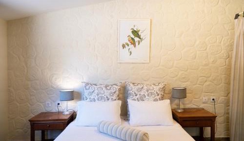 Junior Suite with Garden View