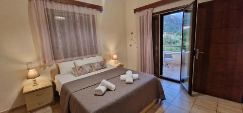 Triple Room with Pool View