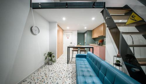 Studio - Split Level