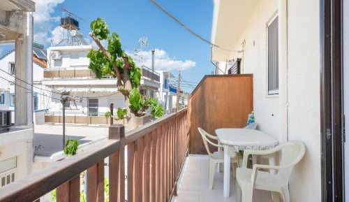Superior One-Bedroom Apartment with Balcony