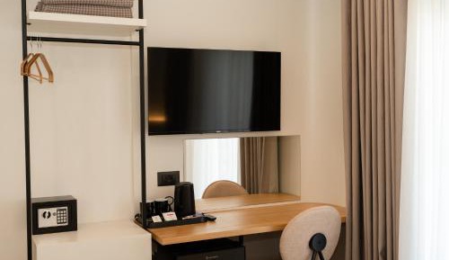 Double Room with Pool View