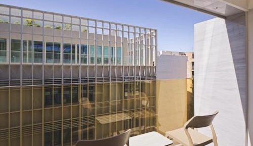 Junior Suite Balcony with City View