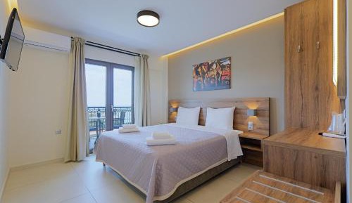 Double or Twin Room with Sea View