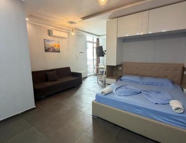 Studio with Balcony