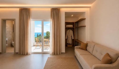 Quadruple Room with Sea View