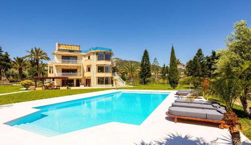 Villa with Private Pool