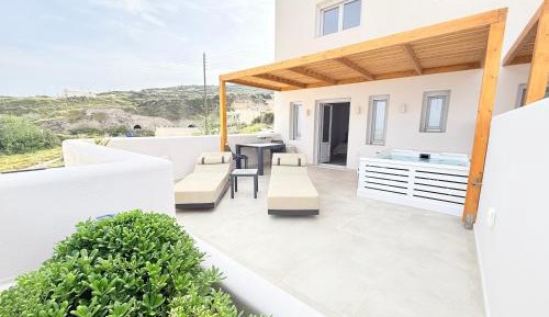 Suite with Hot Tub