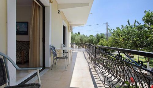 Three-Bedroom Premium Apartment with Balcony