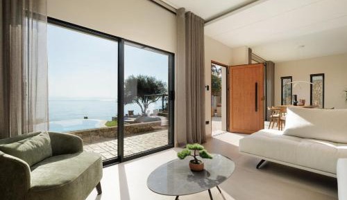 Villa - Beach Front