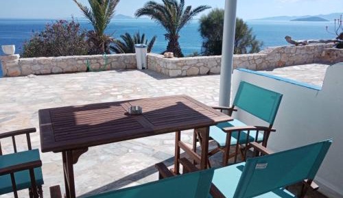 Studio Apartment with Sea View