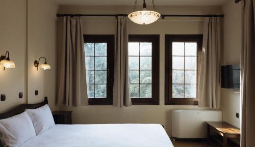 Triple Room with Lake View