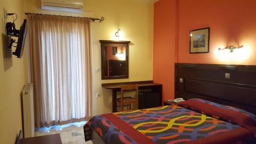 Twin Room with Meteora View