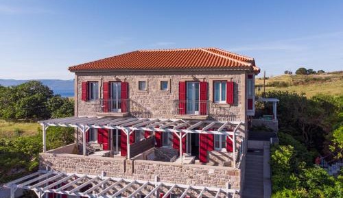 Maisonette with Sea View