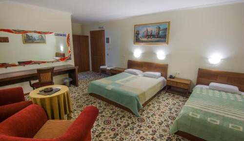 Superior Triple Room with Spa Bath