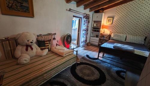 Triple Room with Shared Toilet