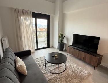 Two-Bedroom Apartment with City View