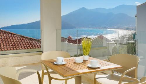Suite with Sea View