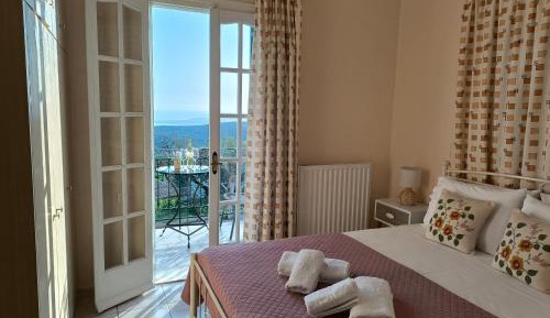 Two-Bedroom Apartment with Balcony and Sea View