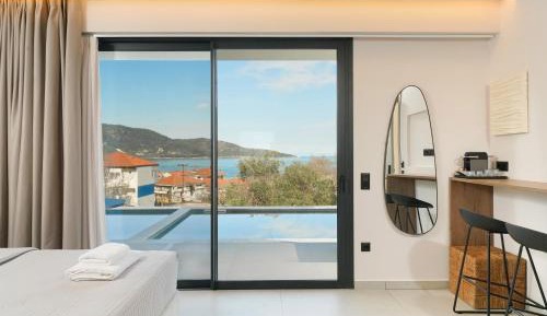Junior Suite with Private Pool