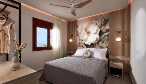 Two-Bedroom Apartment with Sea View