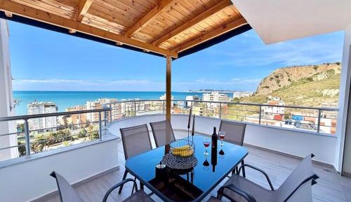 Apartment with Sea View