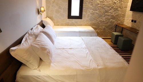 Triple Room with Mountain View